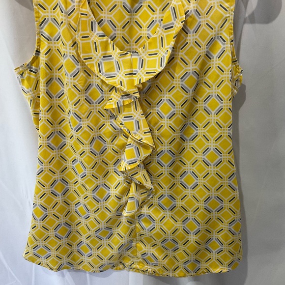Banana Republic Women’s Sleeveless Blouse Ruffle Front Yellow/Gray Geometric XS - Picture 7 of 9